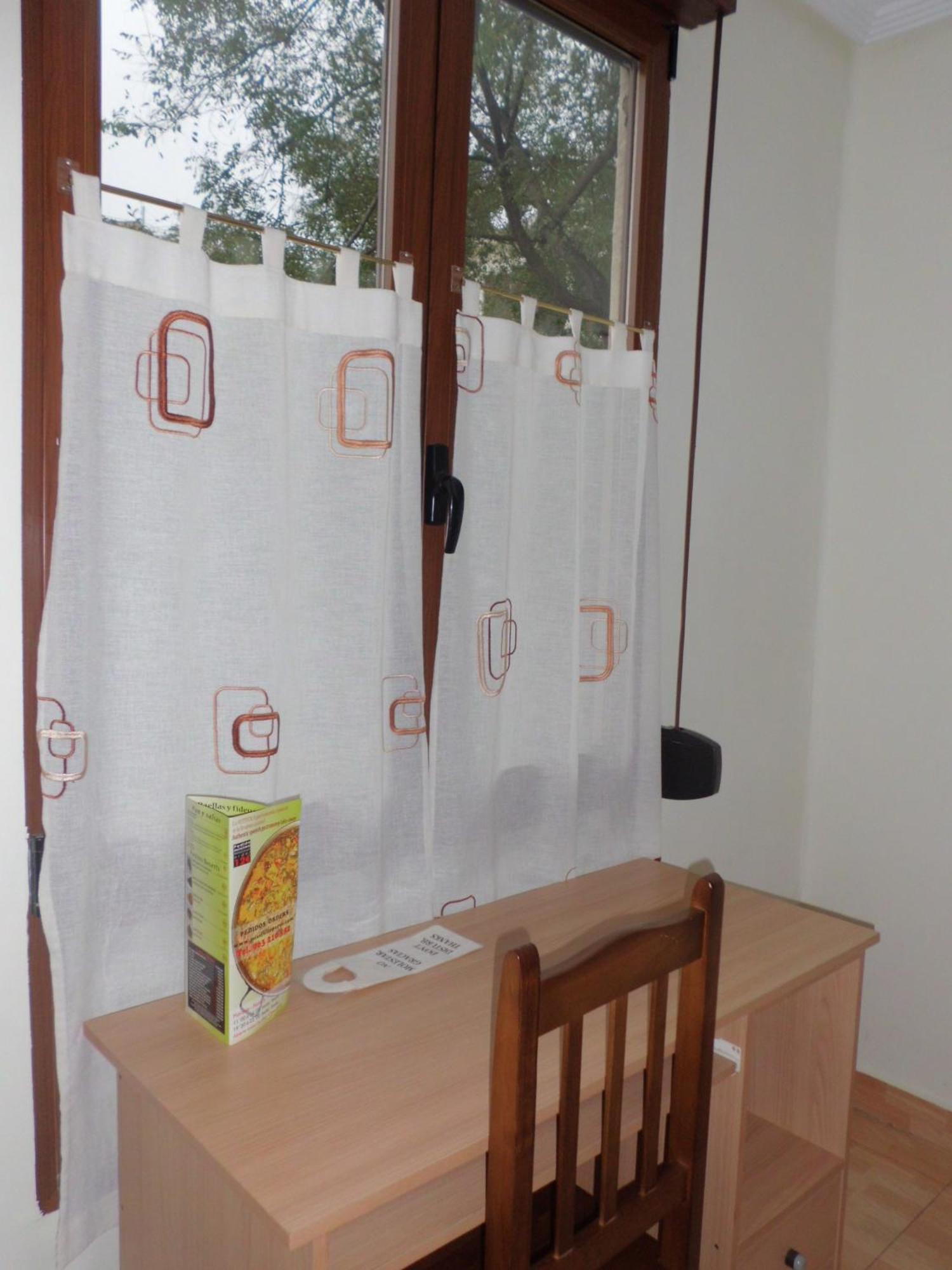 Hostal Abastos Valencia Luaran gambar
