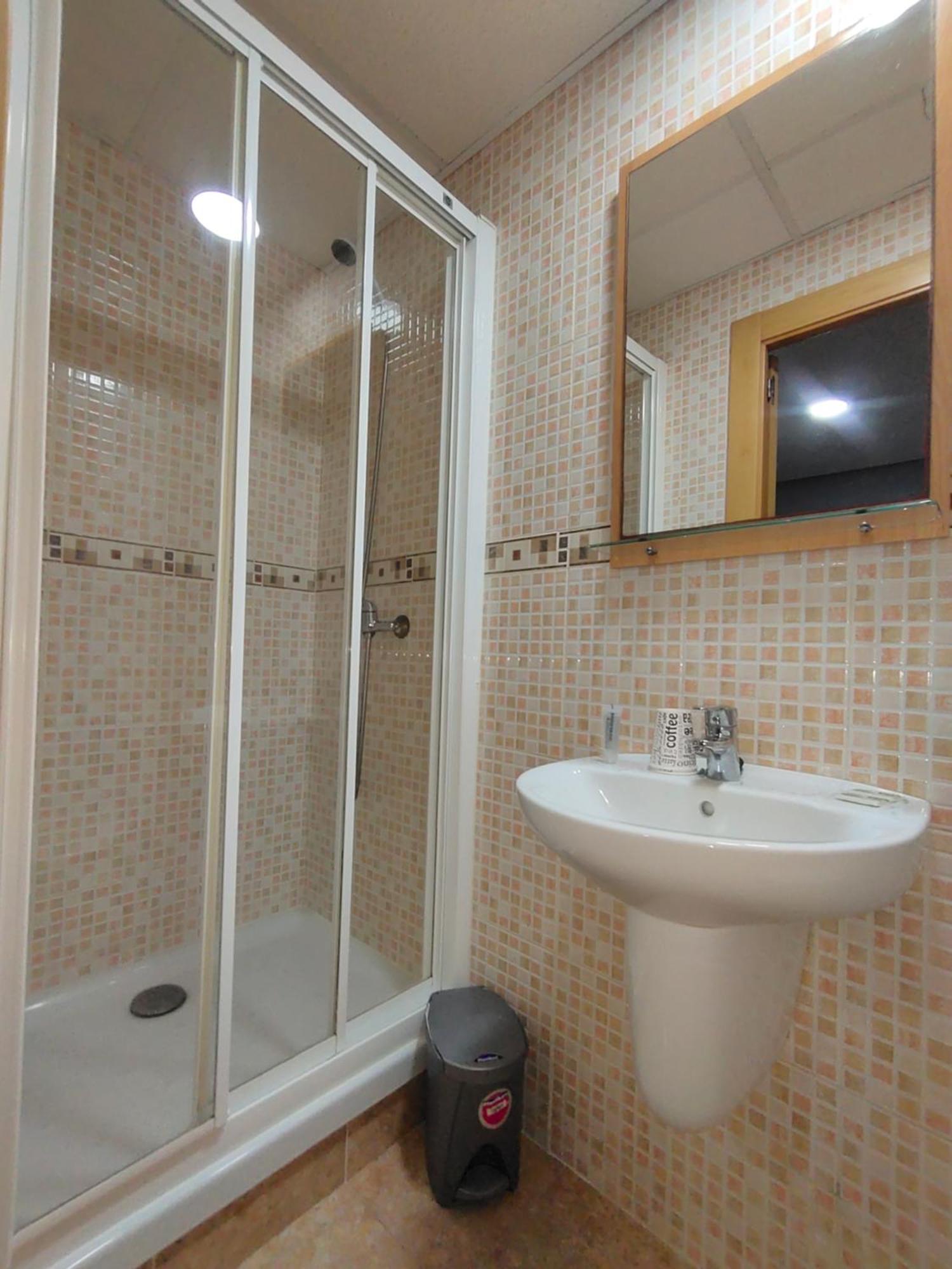 Hostal Abastos Valencia Luaran gambar
