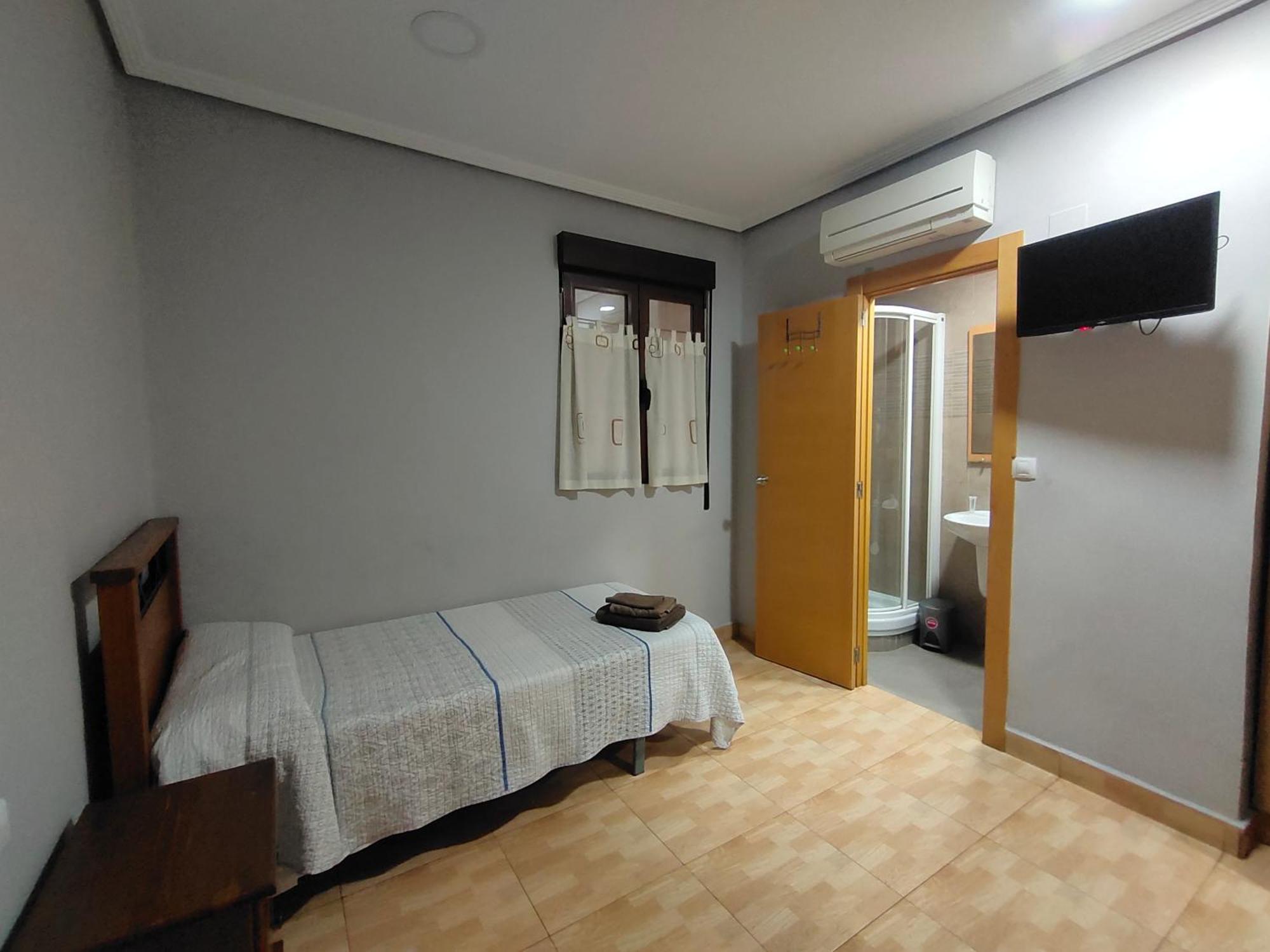 Hostal Abastos Valencia Luaran gambar