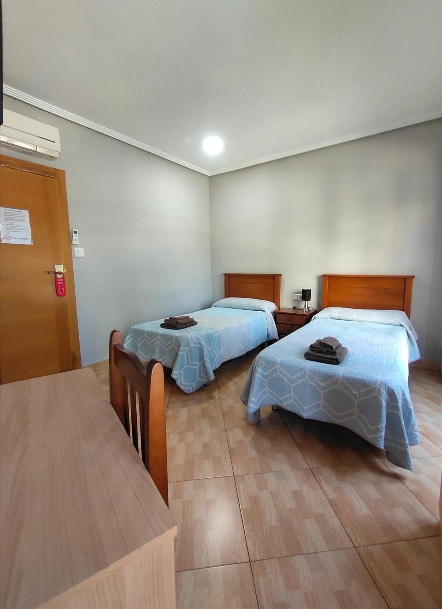 Hostal Abastos Valencia Luaran gambar