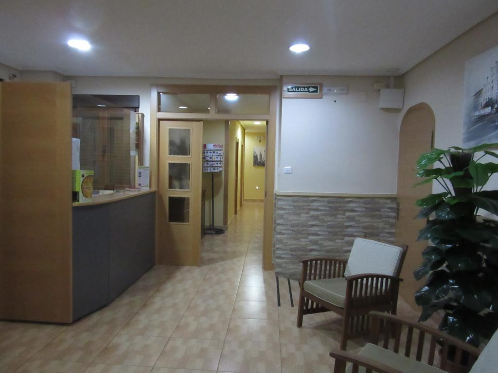 Hostal Abastos Valencia Luaran gambar